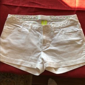 Cute White Adidas jean shorts, like new